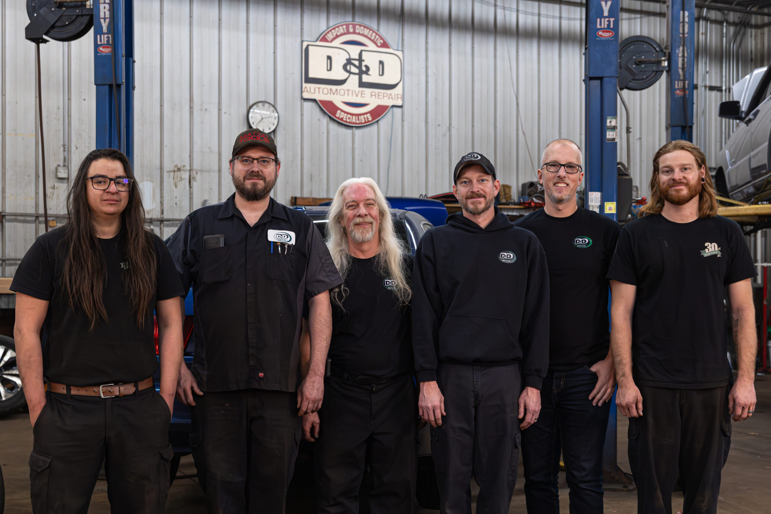D&D Automotive Repair family picture in Waukesha, WI